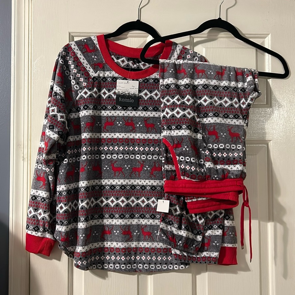 Kensie Nordic Red and Gray Pajama Set